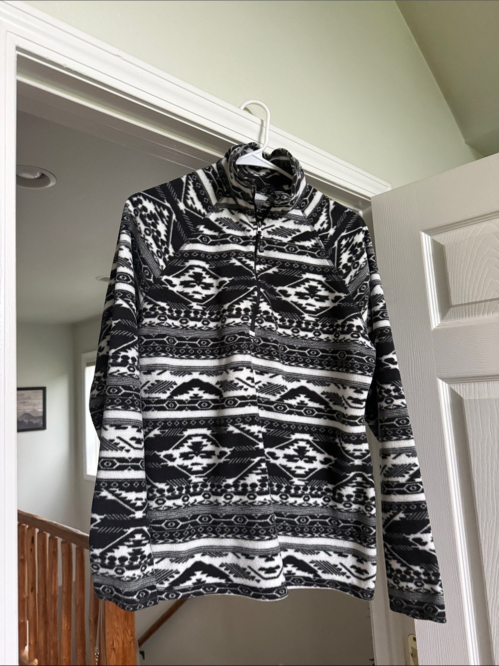 Eddie Bauer Aztec Black & White Patterned Full-Zip  Sweater
